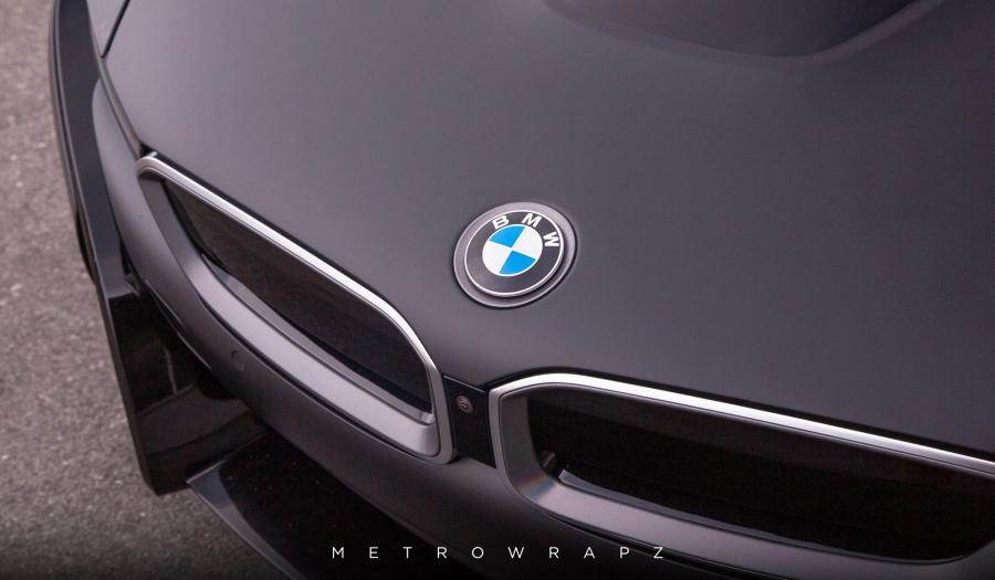 Логотип BMW i8 FiiK by MetroWrapz 2019 года  (фото 2 из 9)